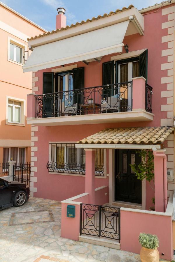 Maison *
